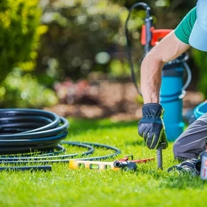 Installation système d'arrosage intelligent pour jardin, ferme...