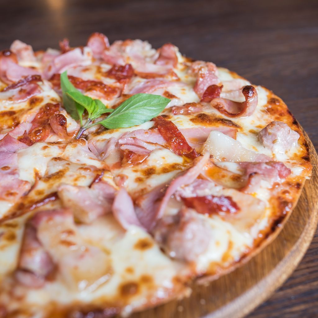 Pizza jambon fromage