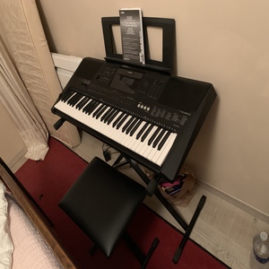 Piano yamaha PSR-E453