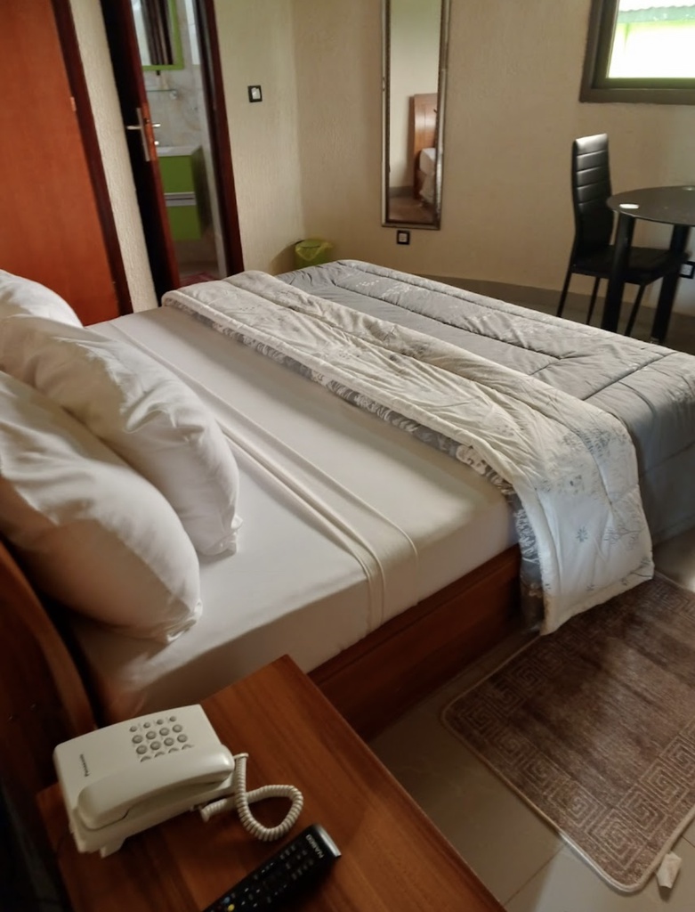 Man(Hôtel beau séjour)