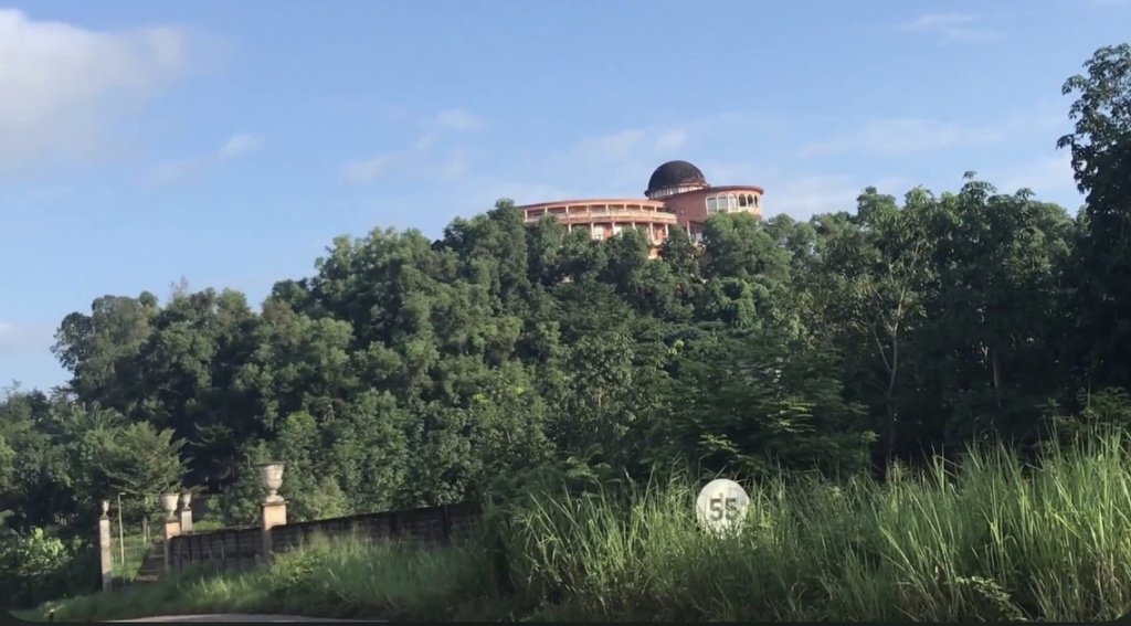 LE PALAIS DE LA " MONIN BIA"