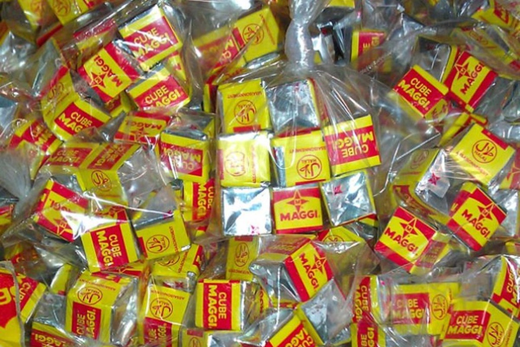 Maggi pack de 100 MAGGI CUBE 4g