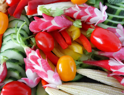 Plateau de crudités apéritif - Grand - Avec 2 sauces offertes