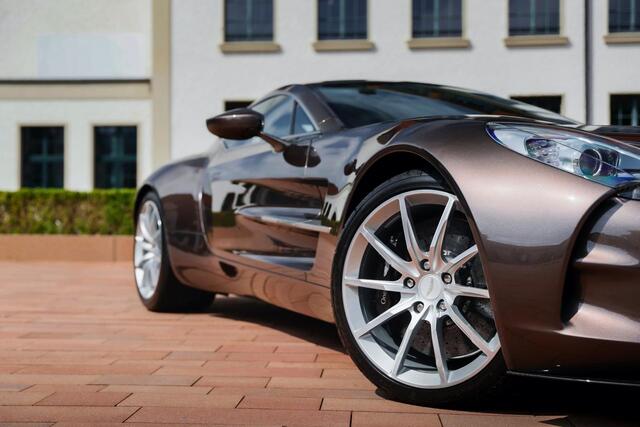 ASTON MARTIN ONE-77