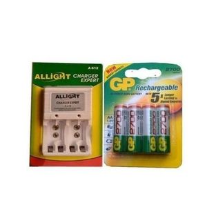 4 Piles Rechargeable Avec Un Chargeur - Multicolore