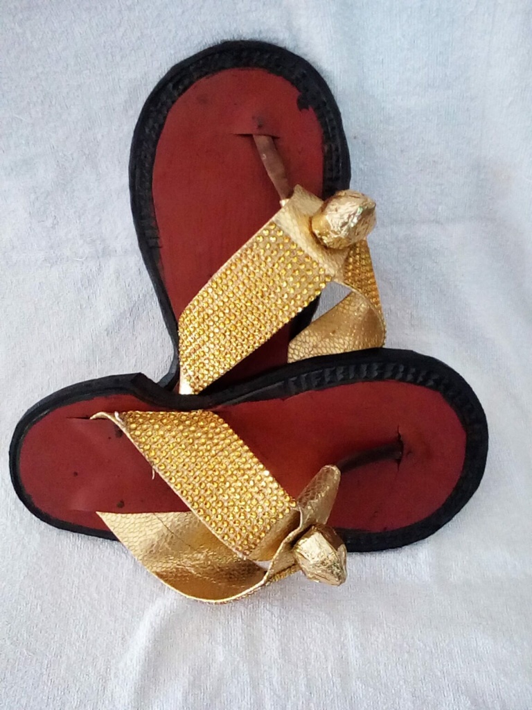 chaussure traditionnelle pour homme