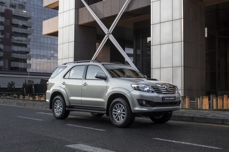 TOYOTA FORTUNER SUV