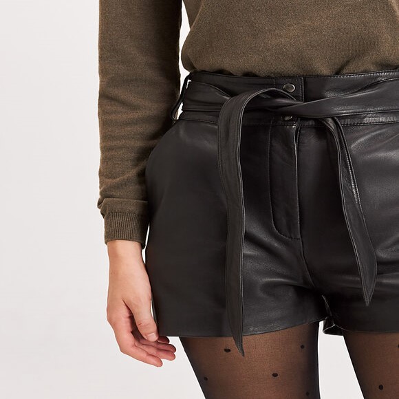 Short cuir d'agneau femme