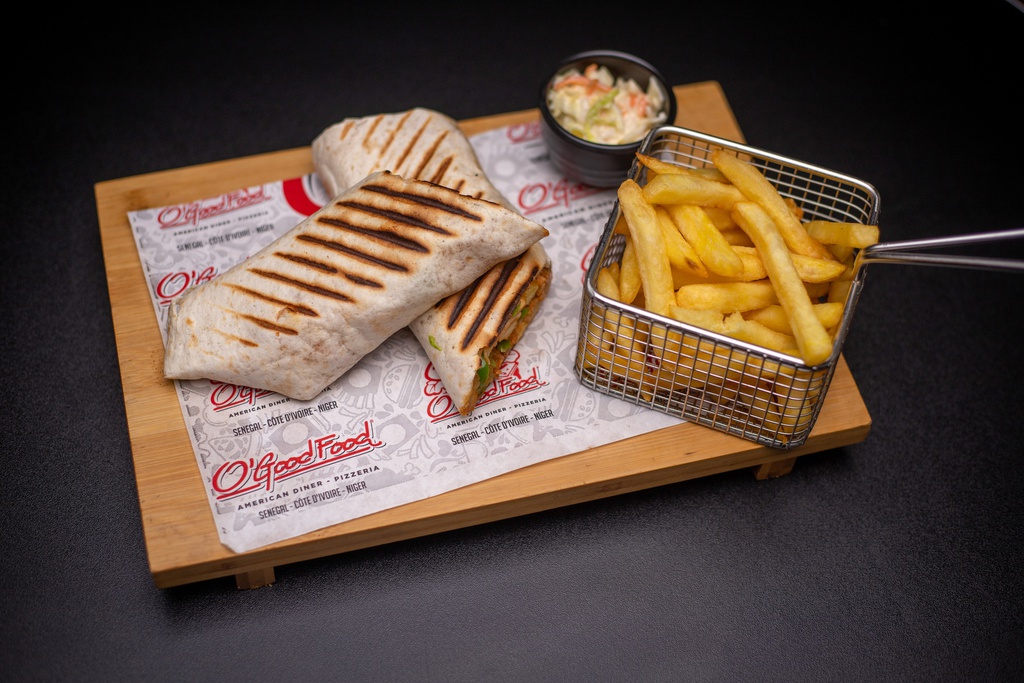 TACOS(viande ou poulet)  AVEC FRITES ET BOISSON