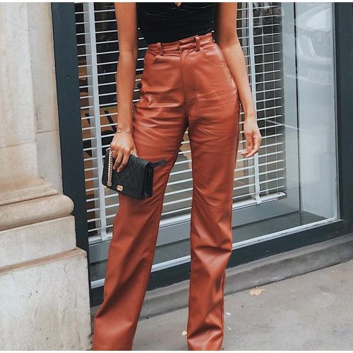 Pantalon en simili cuir coupe droite taille haute