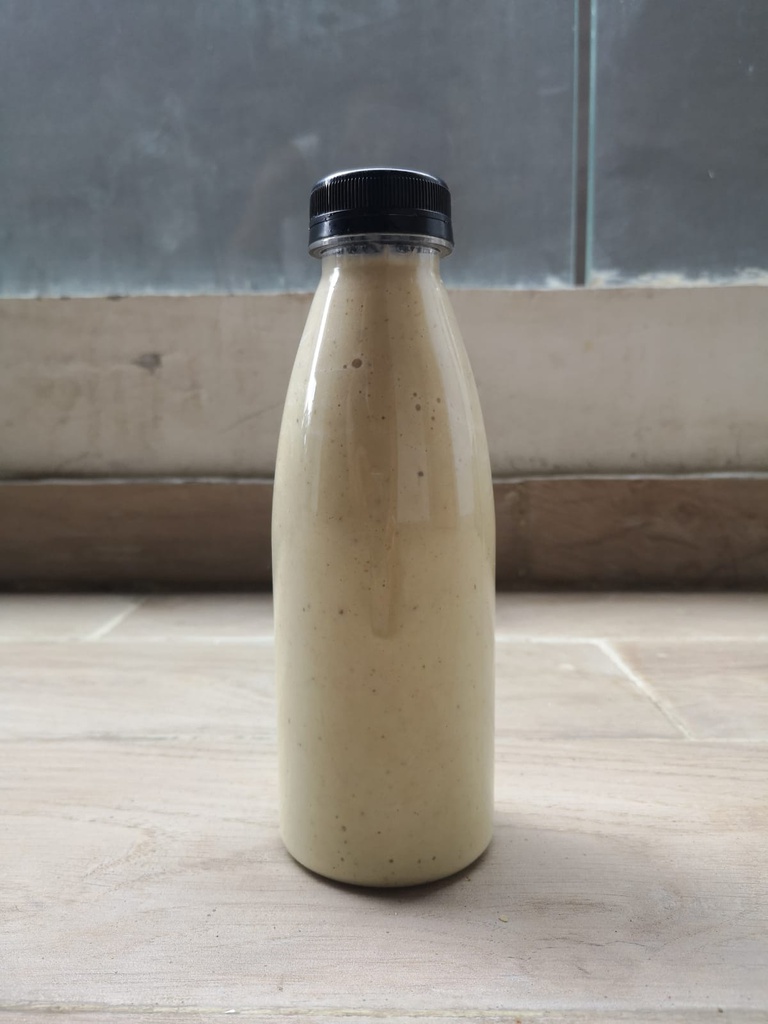 Jus d'avocat, banane, lait d'amande