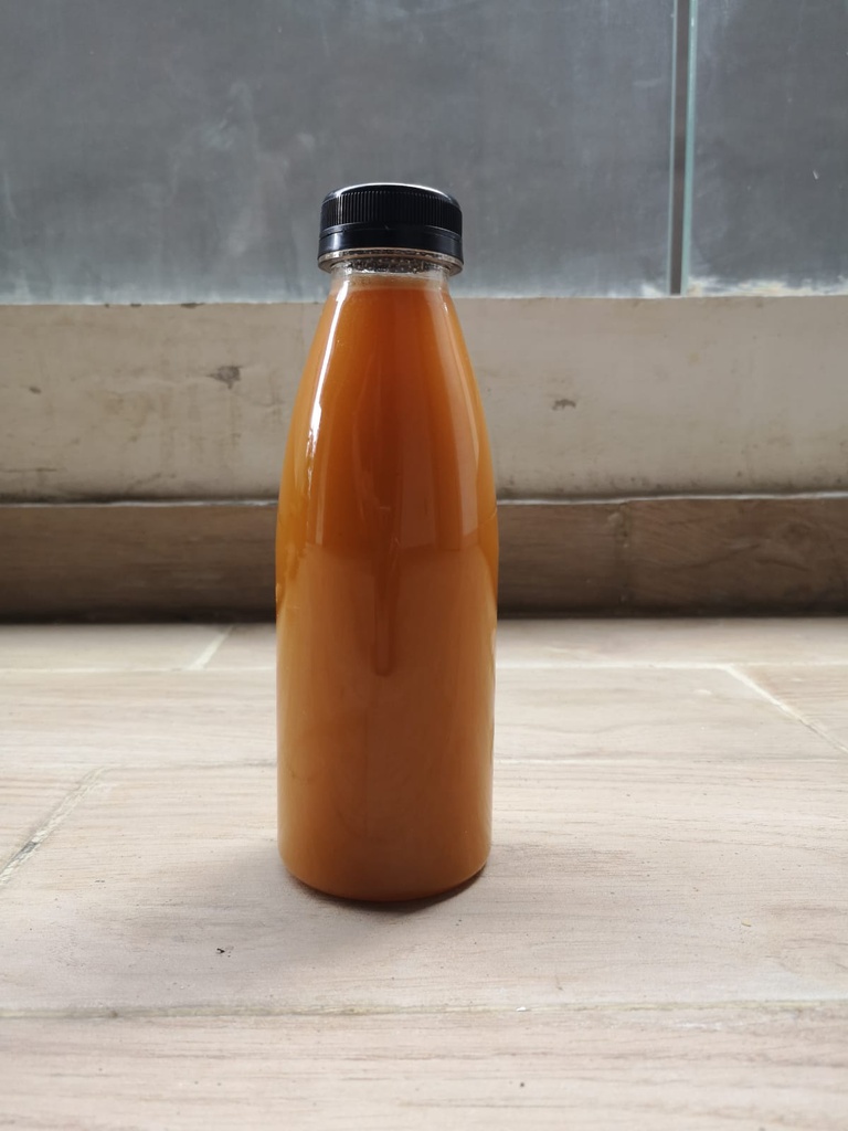 Jus de carotte, ananas, coriandre