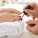 Enlèvement Vernis Permanent Mains